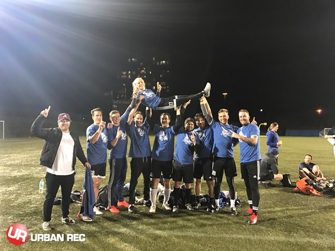 /userfiles/Vancouver/image/gallery/League/10122/z-_Div__3_champs_Watermen_FC.jpg