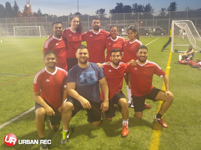 /userfiles/Vancouver/image/gallery/League/10144/B_Towns_Finest_Team_Picture_1_.jpg
