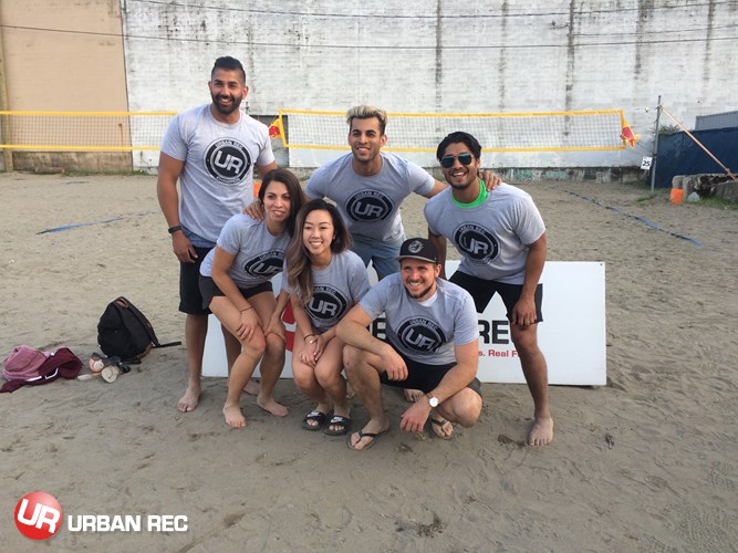 /userfiles/Vancouver/image/gallery/League/10150/Monday_Urban_Beach_Pool_B_Champs-Team_DGU.jpg