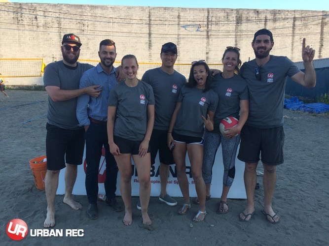 /userfiles/Vancouver/image/gallery/League/10151/Monday_Urban_Beach_Pool_B_Champs-_Ballsballs.jpg