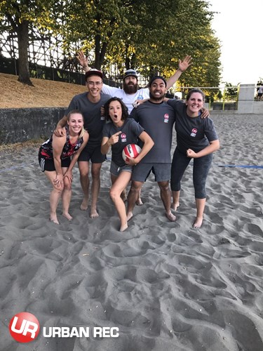 /userfiles/Vancouver/image/gallery/League/10151/Sets_on_the_Beach_-_Tuesday_-_Championship.jpg