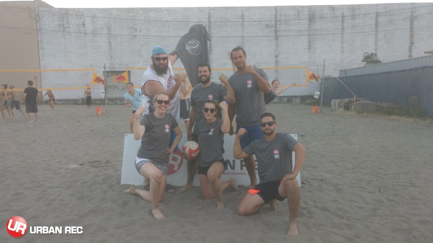 /userfiles/Vancouver/image/gallery/League/10151/Thursday_Urban_Beach_Pool_C_Champs-_The_Fisters.jpg