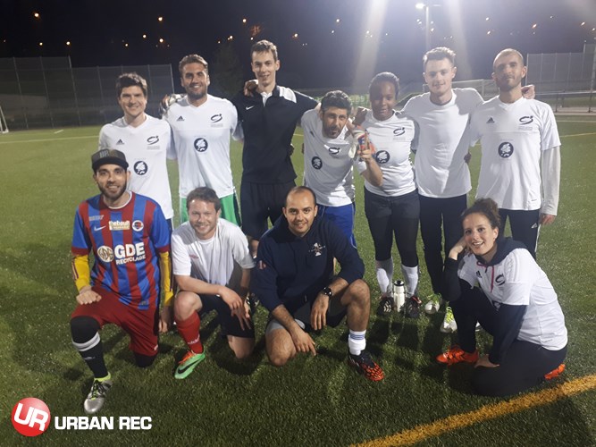 /userfiles/Vancouver/image/gallery/League/10205/LEquipe_In_Touch_-_New_Balance_Division.jpg