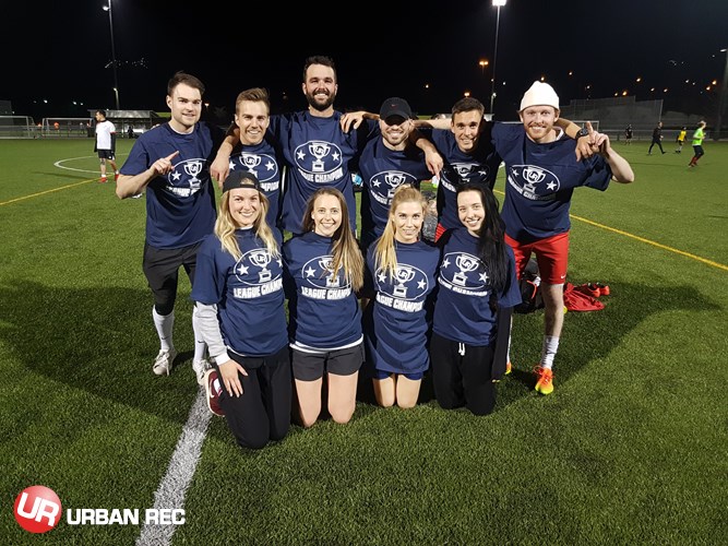 /userfiles/Vancouver/image/gallery/League/10311/zSubway_Division_Champs_-_Haggard_Sailors.jpg