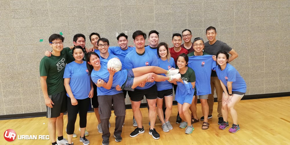 /userfiles/Vancouver/image/gallery/League/10374/zSubway_Division_Champs_-_Moving_The_Muscles.jpg