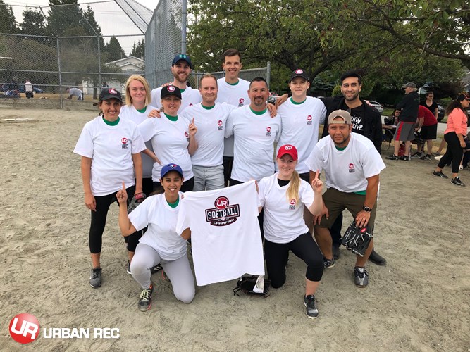 /userfiles/Vancouver/image/gallery/League/10378/GIB_English_Bay_Pale_Ale_Champs_-_Flying_Hellfish.jpg