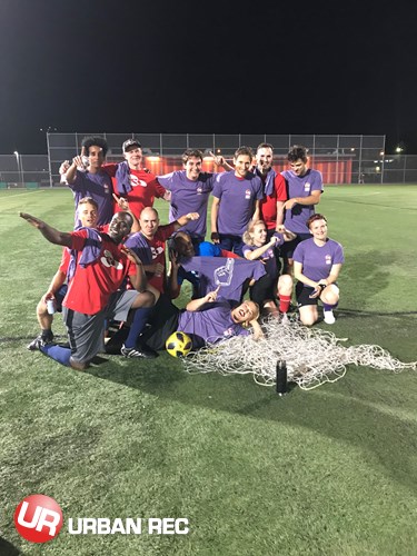 /userfiles/Vancouver/image/gallery/League/10382/zGIB_False_Creek_Raspberry_Ale_Division_Champs_-_UBCP_-slash-_ACTRA.jpg