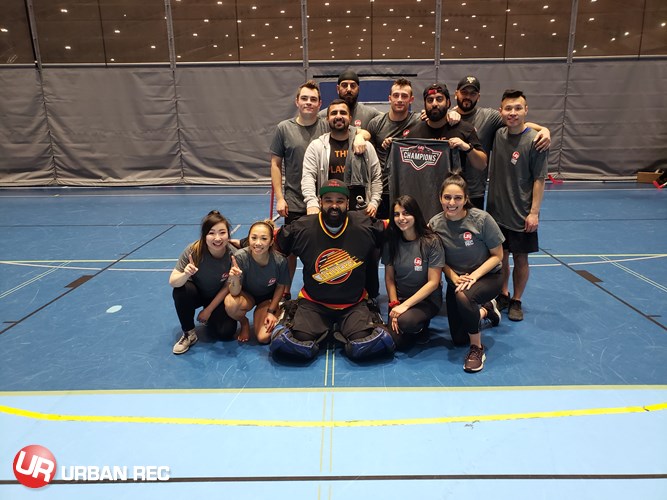 /userfiles/Vancouver/image/gallery/League/10456/zz_-_Pool_A_Champs_-_The_Players_Club.jpg