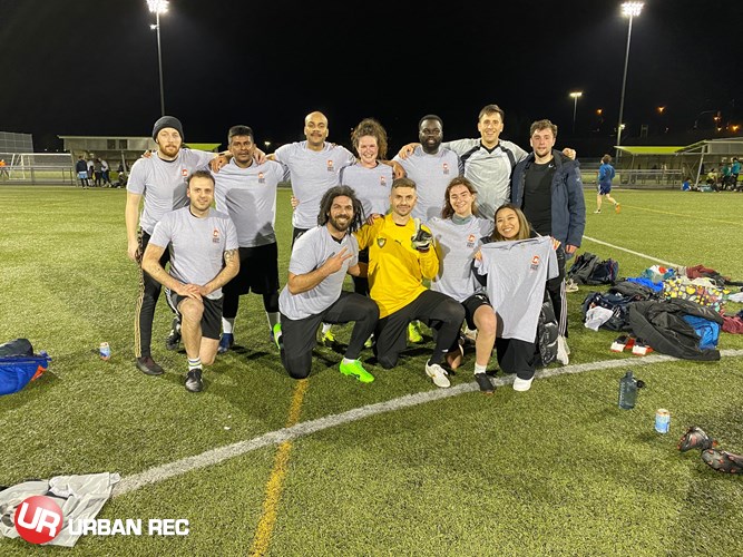 /userfiles/Vancouver/image/gallery/League/10559/z_-_GIB_Winter_Ale_Champs_-_Umbrolievable_FC.jpg