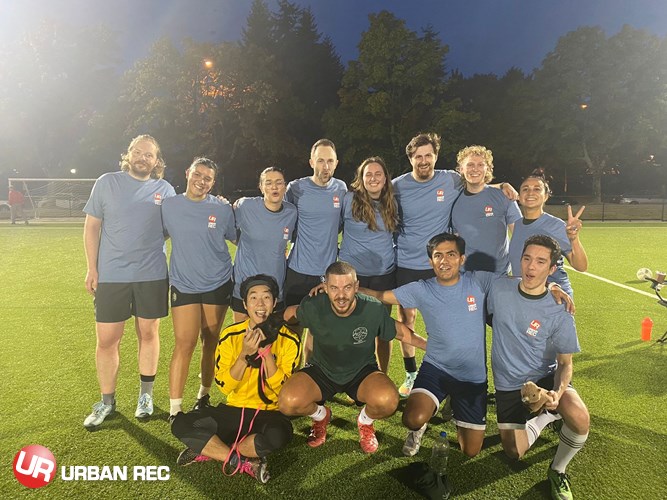 /userfiles/Vancouver/image/gallery/League/10739/Z_-_Div_D_Champs_Indignat_Beavers_FC_.jpg