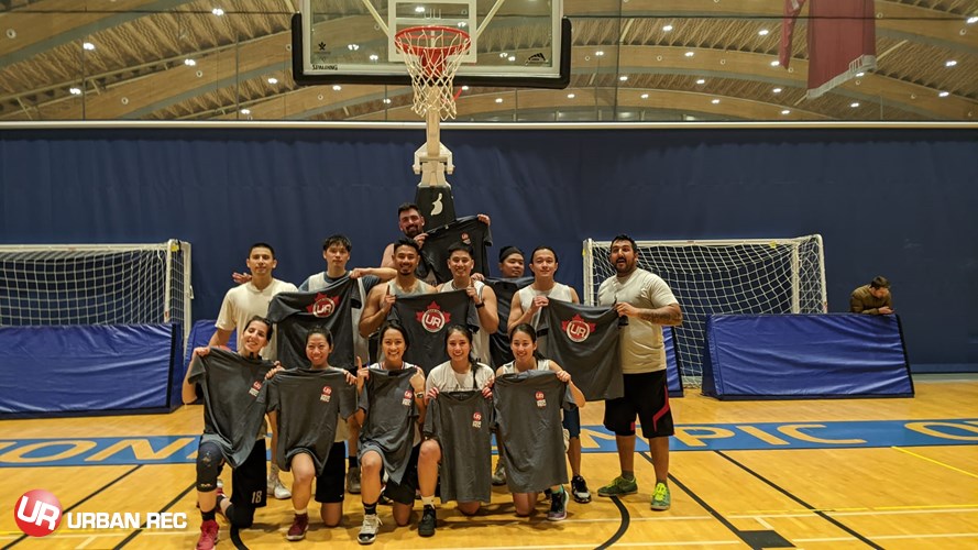 /userfiles/Vancouver/image/gallery/League/10755/Z_-_Pool_B_Champs_-_Tune_Squad.jpg