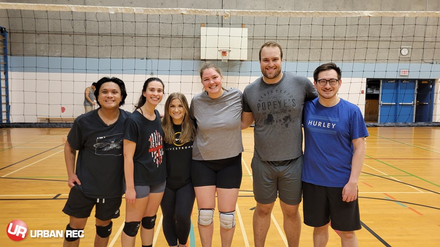 /userfiles/Vancouver/image/gallery/League/10770/Volleyball_players.jpg