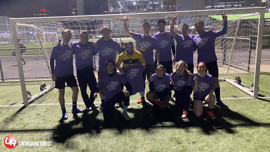/userfiles/Vancouver/image/gallery/League/10787/z_Division_C_Champs_-_Real_Football_FC.jpg