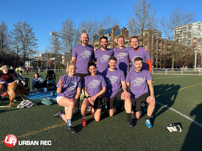 /userfiles/Vancouver/image/gallery/League/10790/z-_Pool_A_champs-_Footy_friendzy___Sunday_DT_CHAMPIONS__.jpg