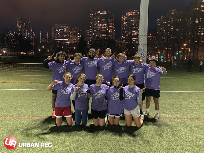 /userfiles/Vancouver/image/gallery/League/10790/z-_pool_d_champs_Weekend_Warriors___Sunday_DT_CHAMPIONS__.jpg