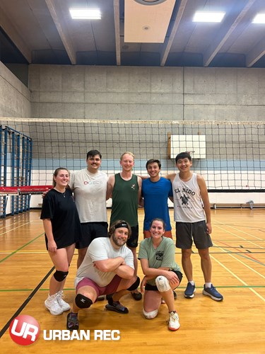 /userfiles/Vancouver/image/gallery/League/10842/Another_Volleyball_Team.jpg