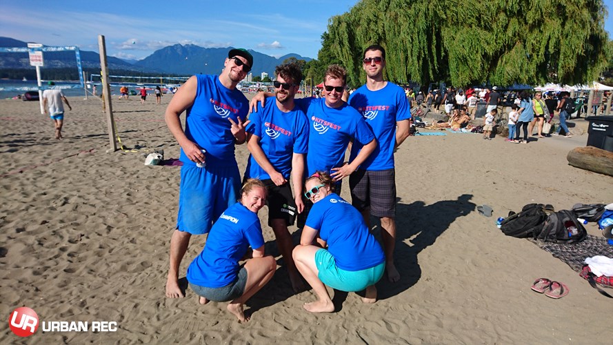/userfiles/Vancouver/image/gallery/Tournament/10148/z_-_6s_Pool_A_Champs_-_bumps_sets_spiked_lemonade_champs.jpg