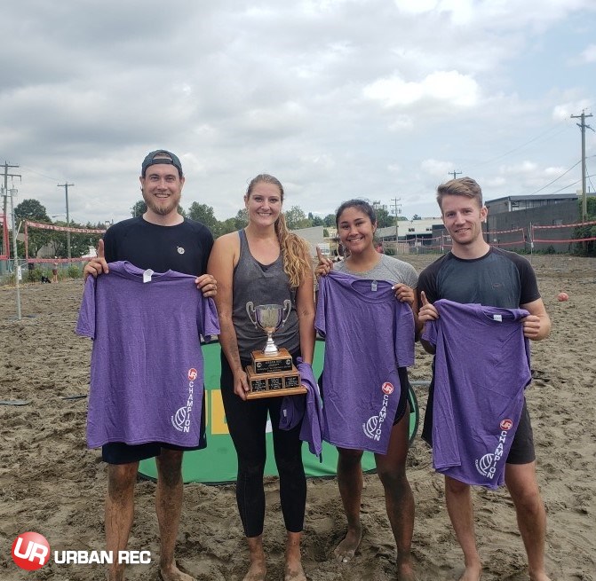 2021 SUBWAY® Dog Daze of Summer Beach Volleyball Tournament Champs