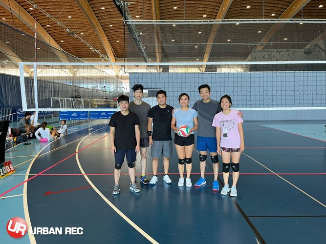 /userfiles/Vancouver/image/gallery/Tournament/10613/Volleyball_team_b.jpg
