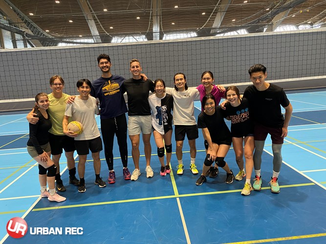 /userfiles/Vancouver/image/gallery/Tournament/10620/Pop_a_Volley_Im_Sweatin.jpg